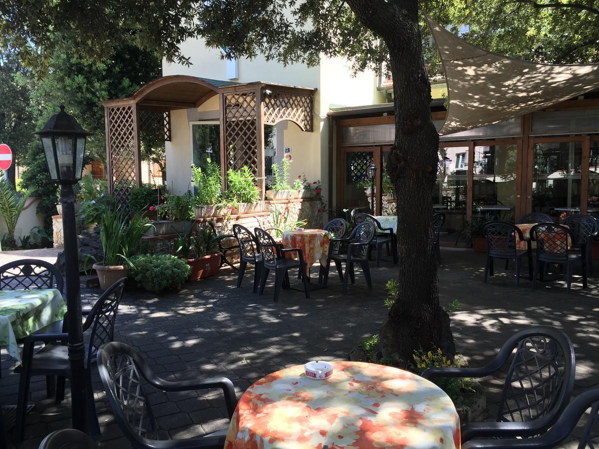 Il Pino 3* San Vincenzo